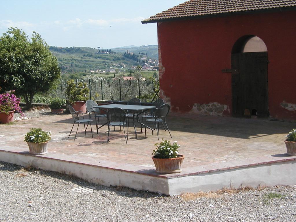 Francesca Apartment مونتيلوبو فيورنتينو المظهر الخارجي الصورة