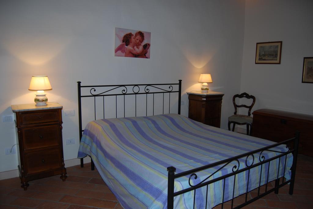 Francesca Apartment مونتيلوبو فيورنتينو المظهر الخارجي الصورة