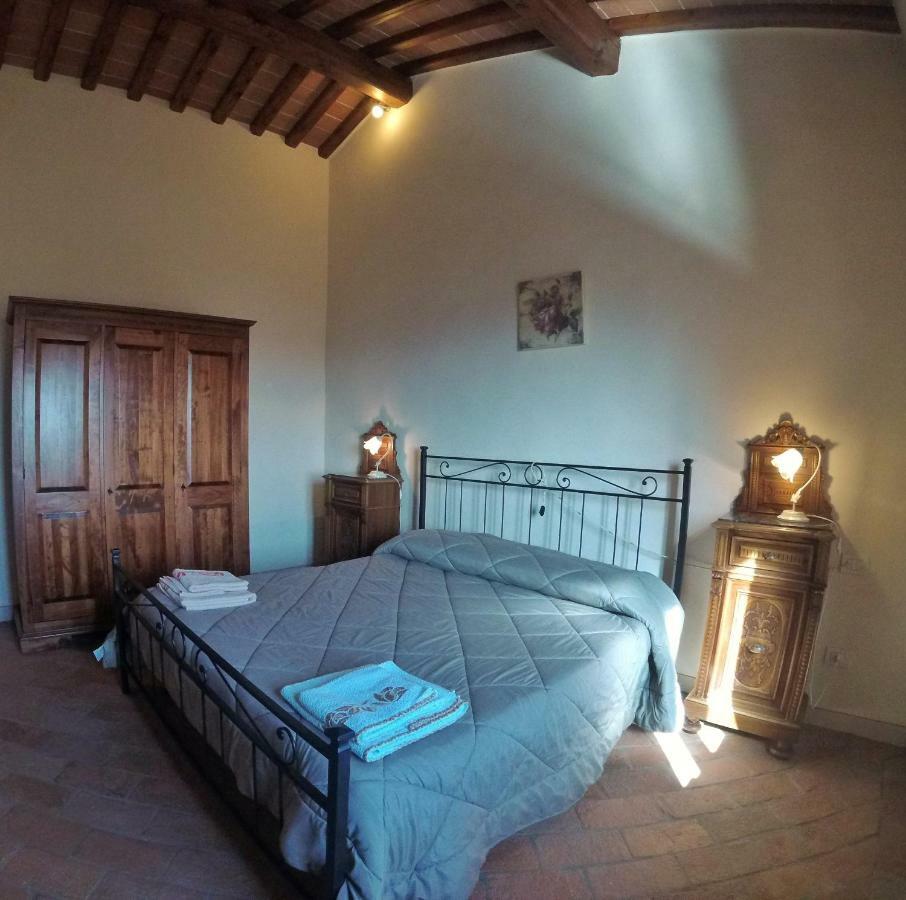 Francesca Apartment مونتيلوبو فيورنتينو المظهر الخارجي الصورة